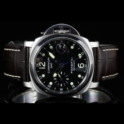 Panerai Luminor GMT Automatic