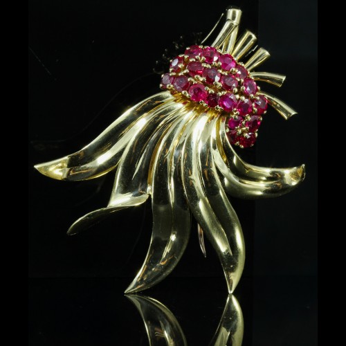 Broche rubis