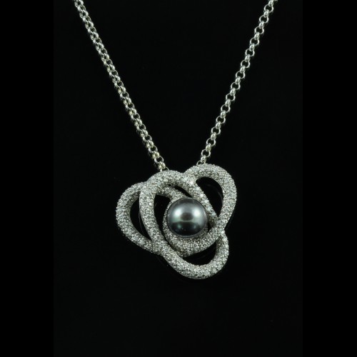 Pendentif perle et diamants